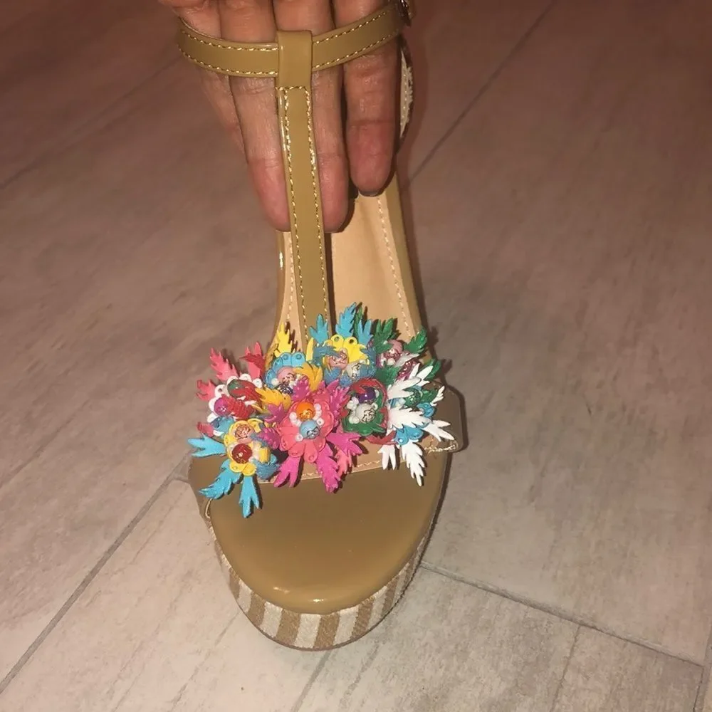 Multi color beaded chunky heels - Picture 2 of 8